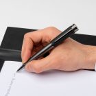 HUGO BOSS golyóstoll, Corium kollekció - fekete