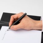 HUGO BOSS töltőtoll, Gear Ribs kollekció - fekete