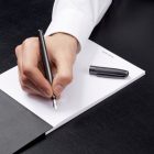 HUGO BOSS töltőtoll, Essential Metal kollekció - gunmetal