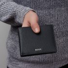 BOSS klasszikus pénztárca kártyatartóval valódi bőrből, Classic Grained kollekció - fekete