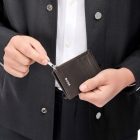 BOSS cipzáras kártyatartó valódi bőrből, Classic Smooth kollekció - barna