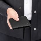 BOSS klasszikus pénztárca kártyatartóval valódi bőrből, Double B Saffiano kollekció - feke
